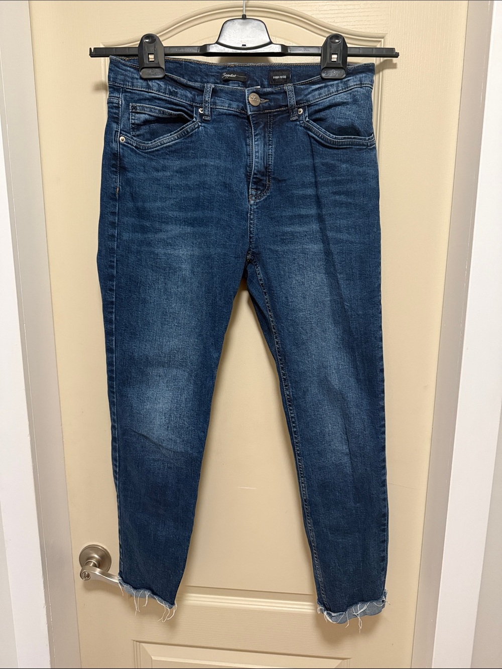 Dark Blue skinny Ankle Jeans - Cropped Women's Denim. SZ 10